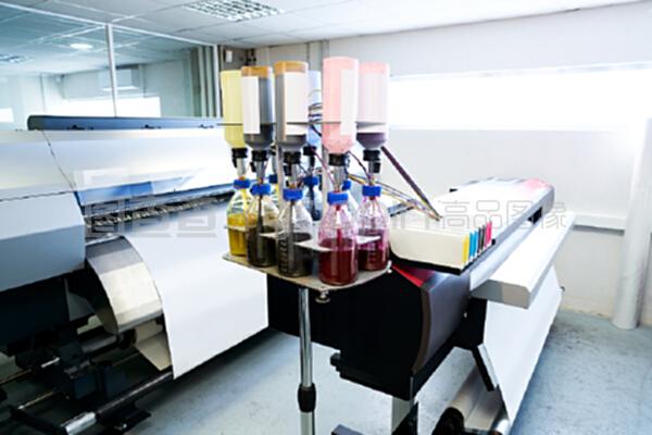 紡織印刷業(yè)新引擎 轉(zhuǎn)移紙打印機(jī)與數(shù)字化廣告發(fā)布的融合變革